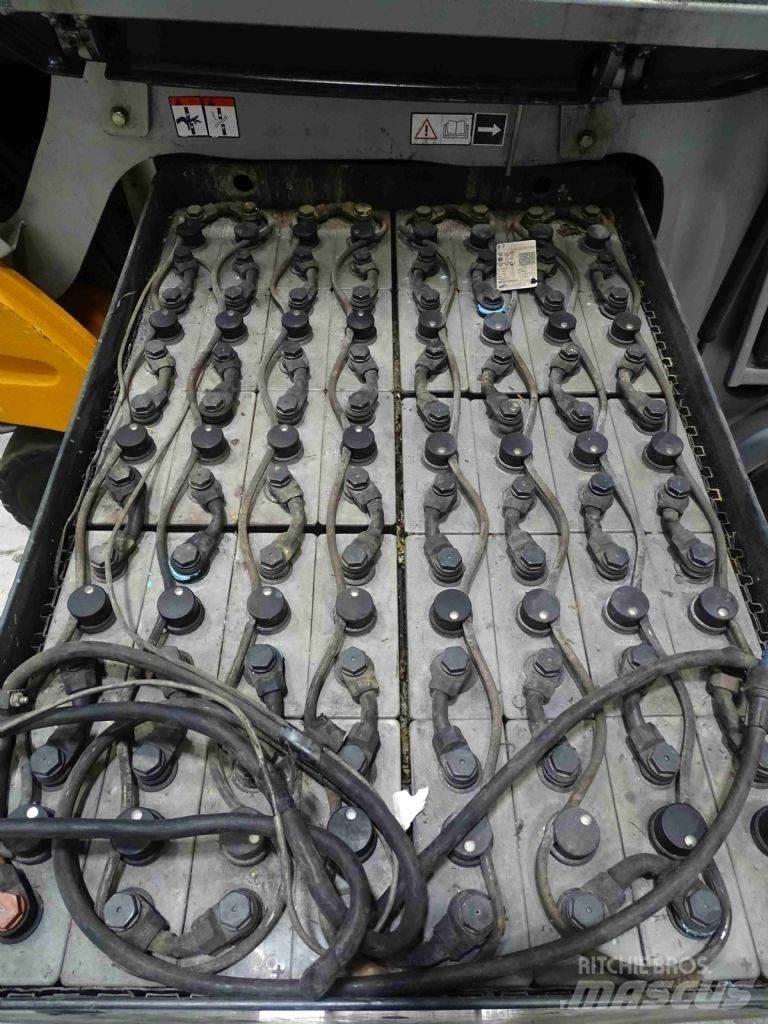 Still RX60-25/600 Electric forklift trucks