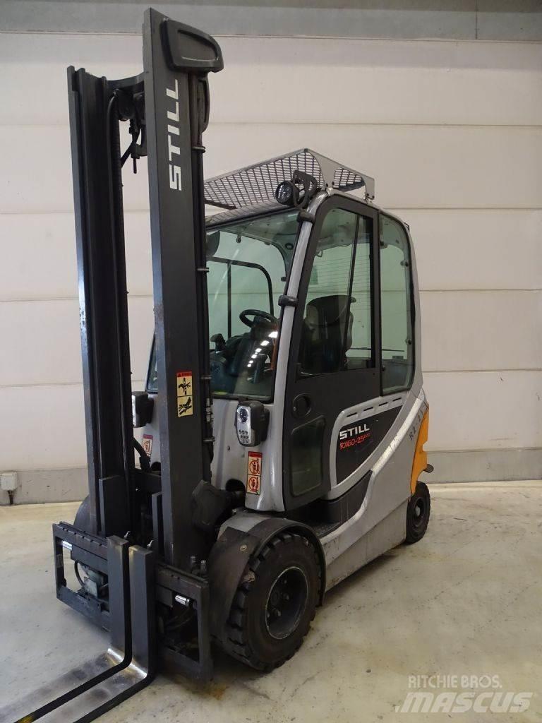 Still RX60-25/600 Electric forklift trucks