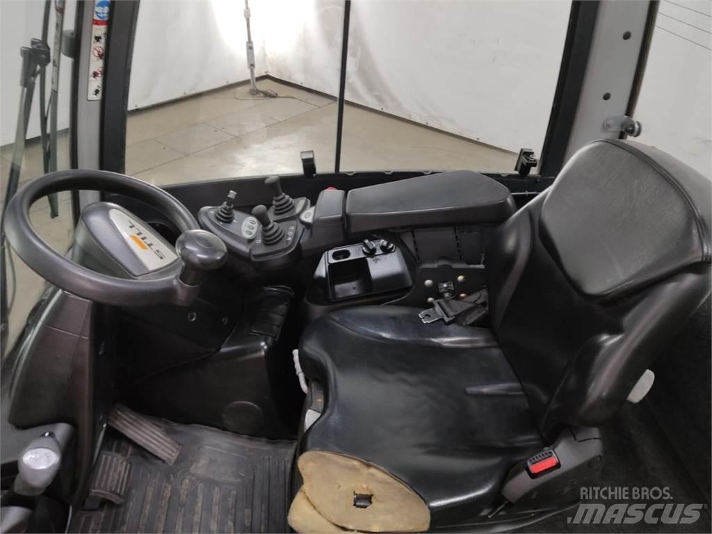 Still RX70-30 Diesel trucks