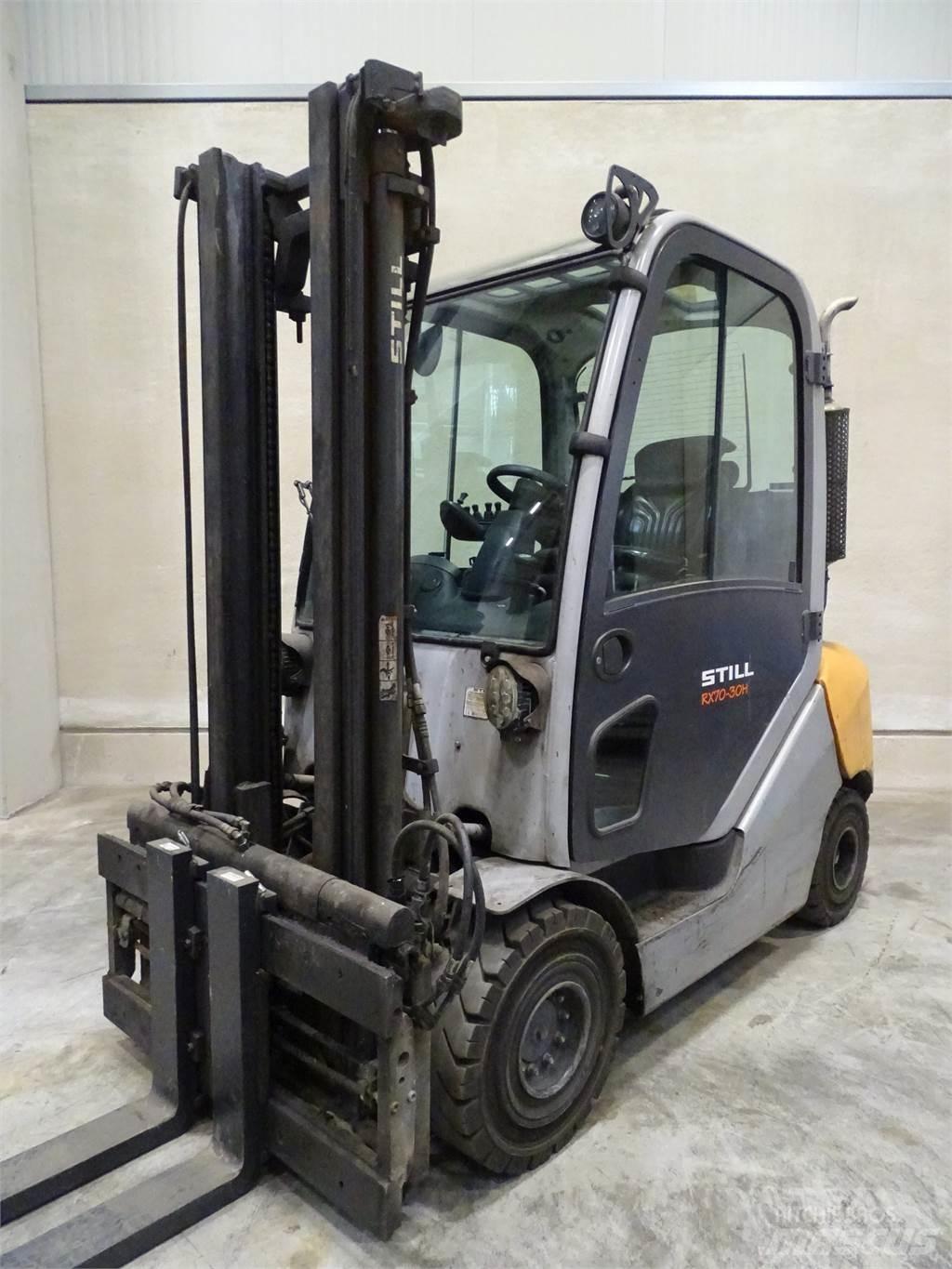 Still RX70-30 Diesel trucks