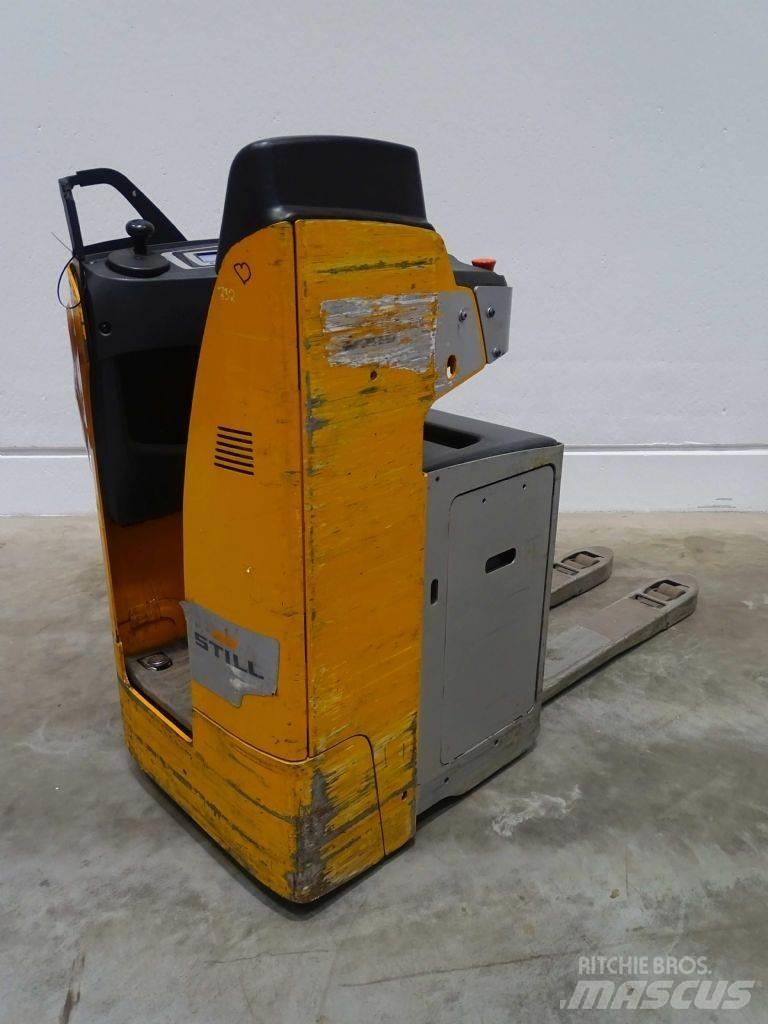 Still SXH20 Low lifter