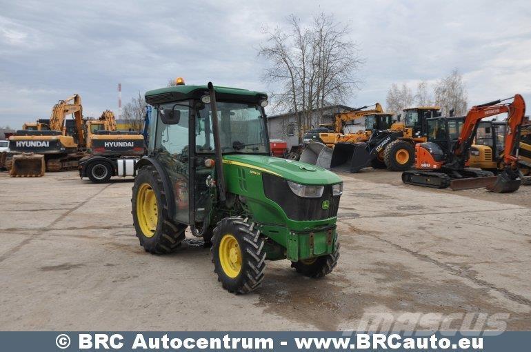 John Deere 5085 Tractors