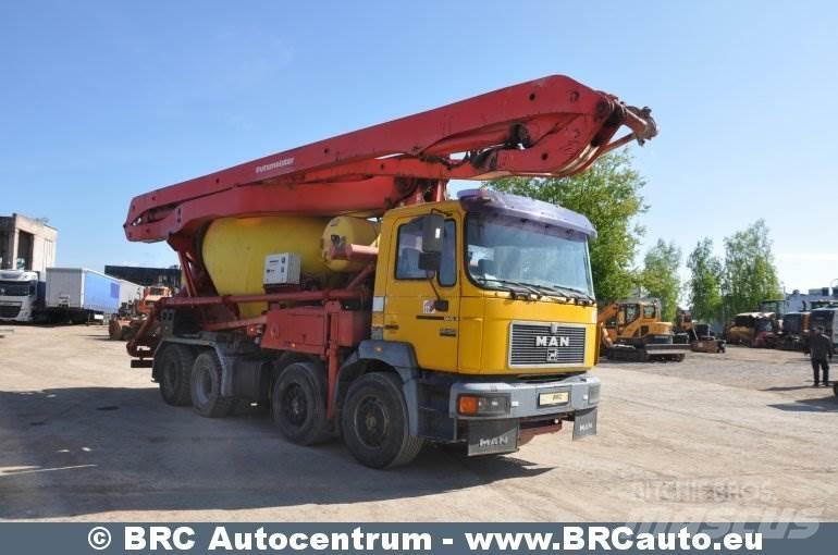MAN 32.403 Concrete trucks