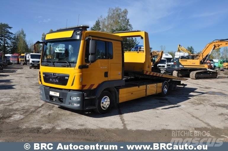 MAN TGL Transport vehicles