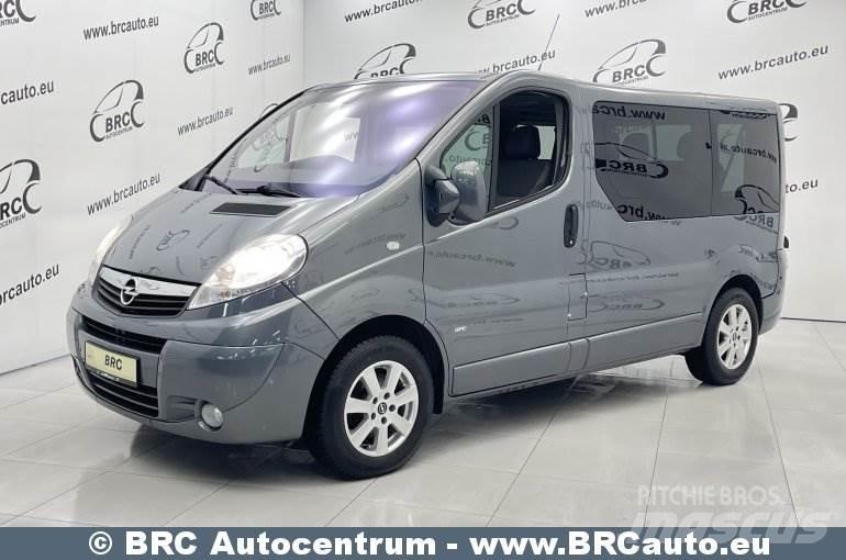 Opel Vivaro Mini bus