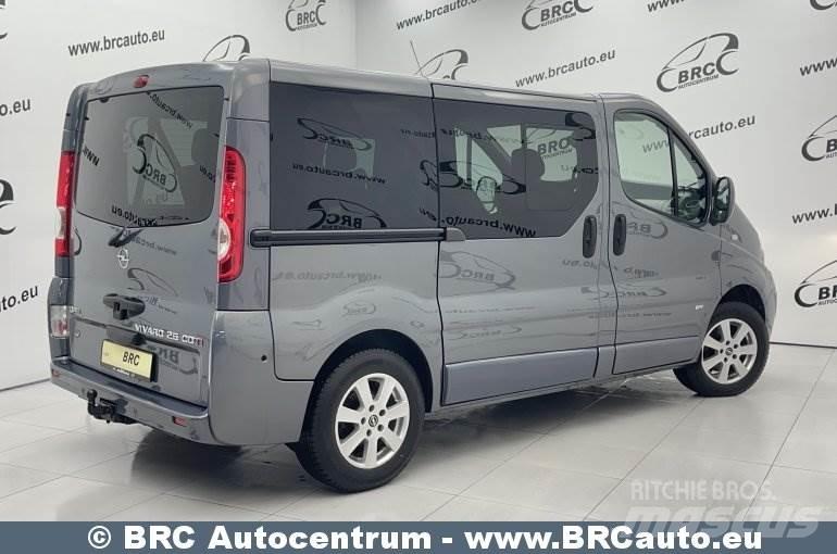 Opel Vivaro Mini bus