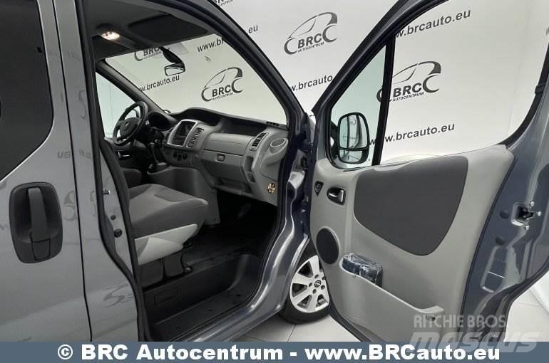Opel Vivaro Mini bus