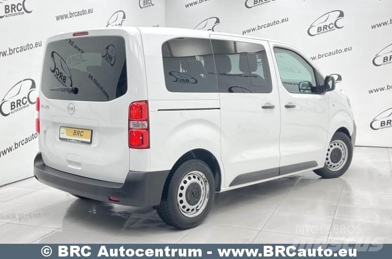 Opel Vivaro Mini bus