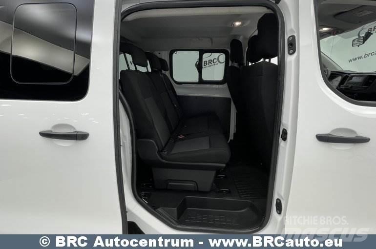 Opel Vivaro Mini bus