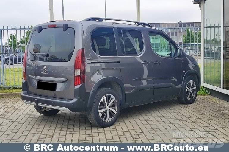 Peugeot Rifter Mini bus