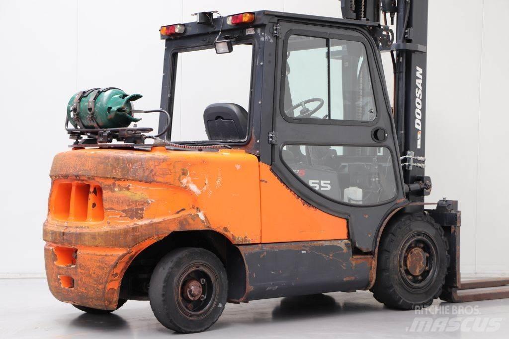 Doosan G55SC-5 LPG trucks