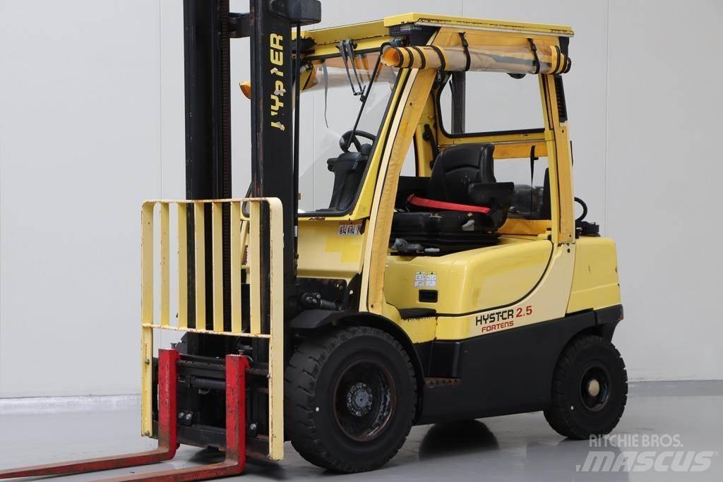 Hyster H2.5FT LPG trucks