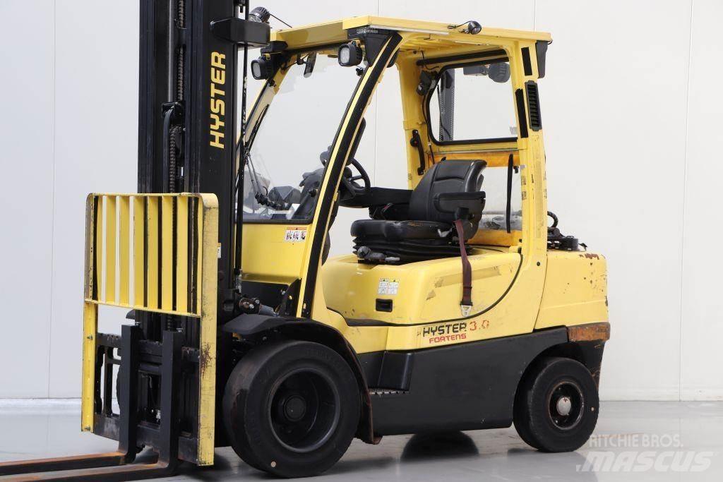 Hyster H3.0FT LPG trucks