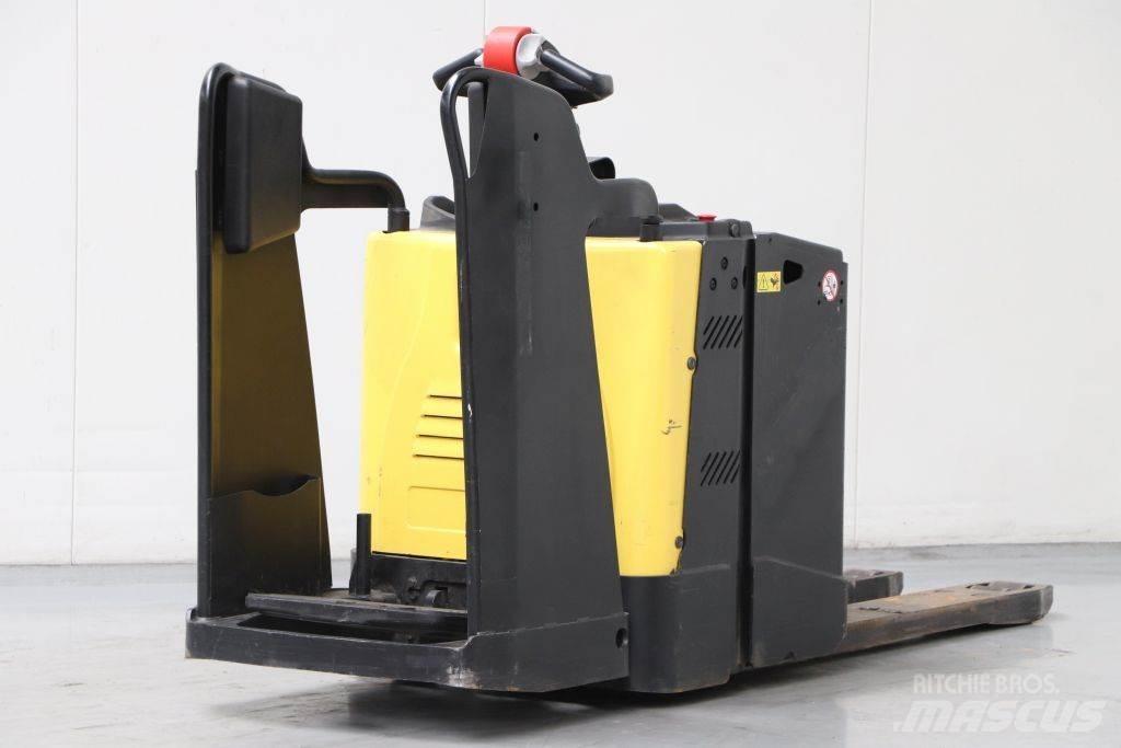 Hyster P2.0S Low lifter