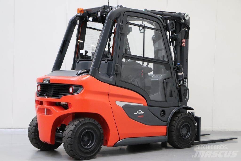 Linde H25D-01 Diesel trucks