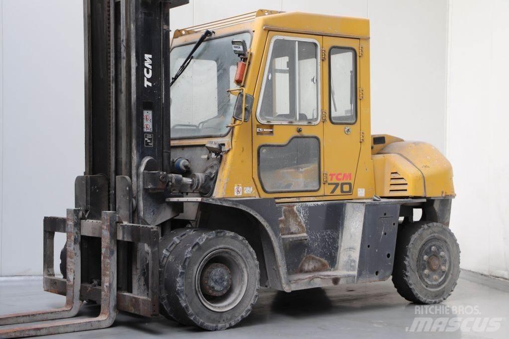 TCM FD70-2 Diesel trucks