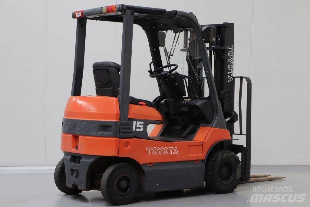 Toyota 7FB15 Electric forklift trucks
