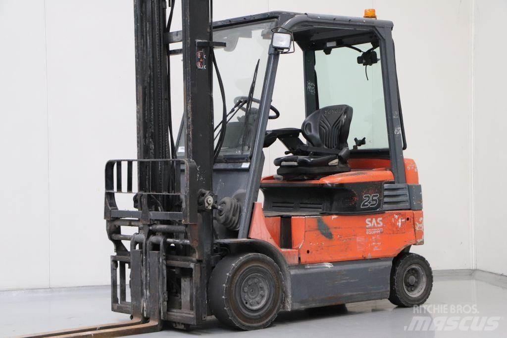 Toyota 7FBMF25 Electric forklift trucks