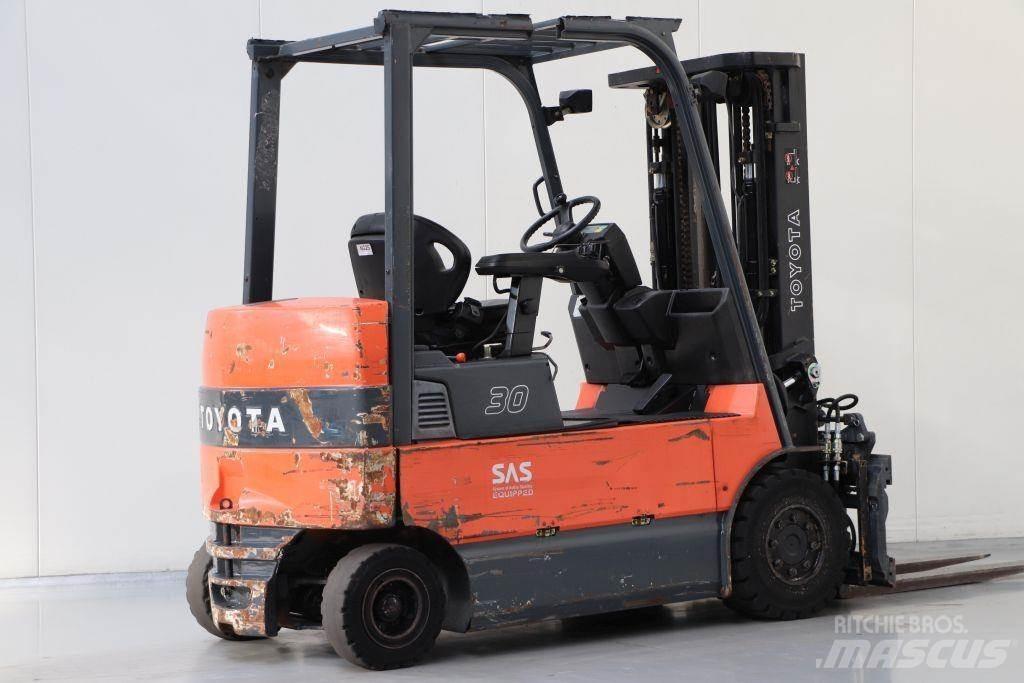 Toyota 7FBMF30 Electric forklift trucks