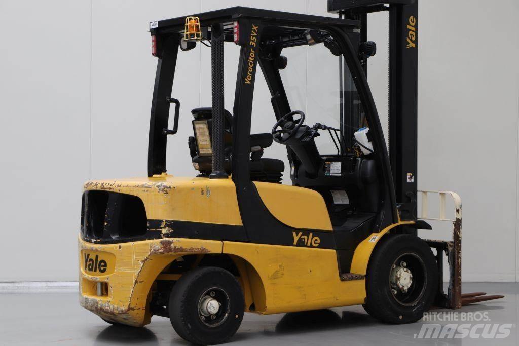 Yale GDP35VX Diesel trucks