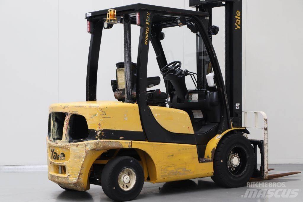 Yale GDP35VX Diesel trucks