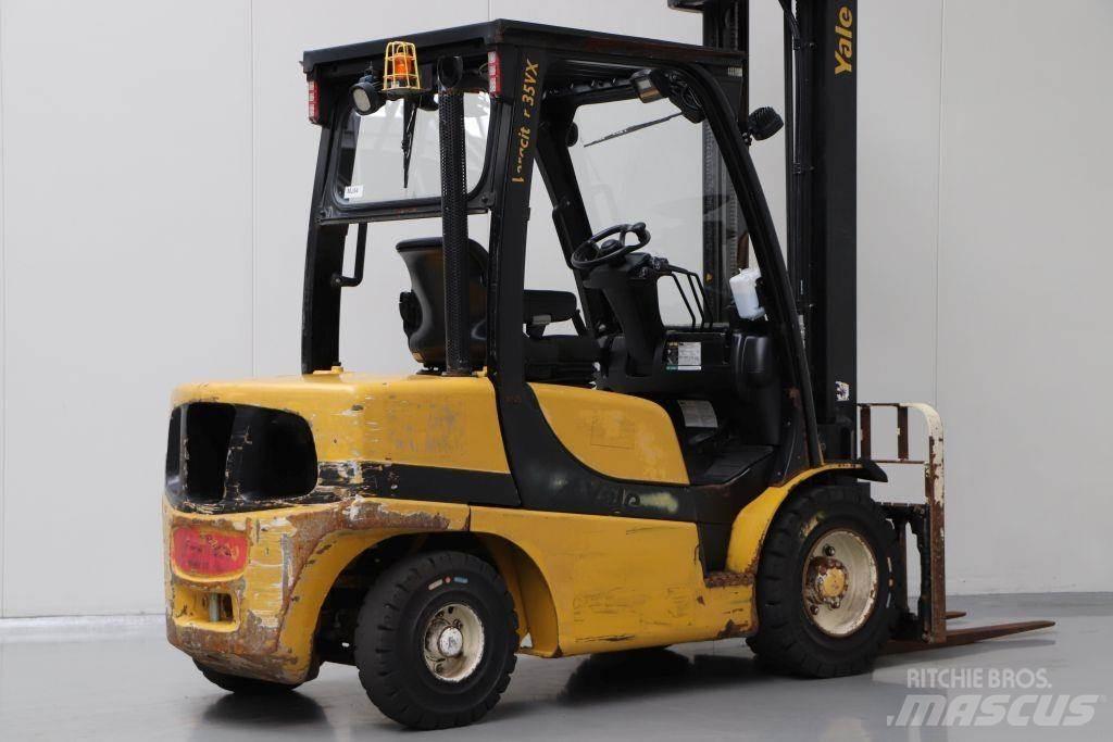 Yale GDP35VX Diesel trucks