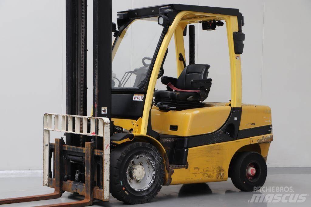 Yale GDP35VX Diesel trucks
