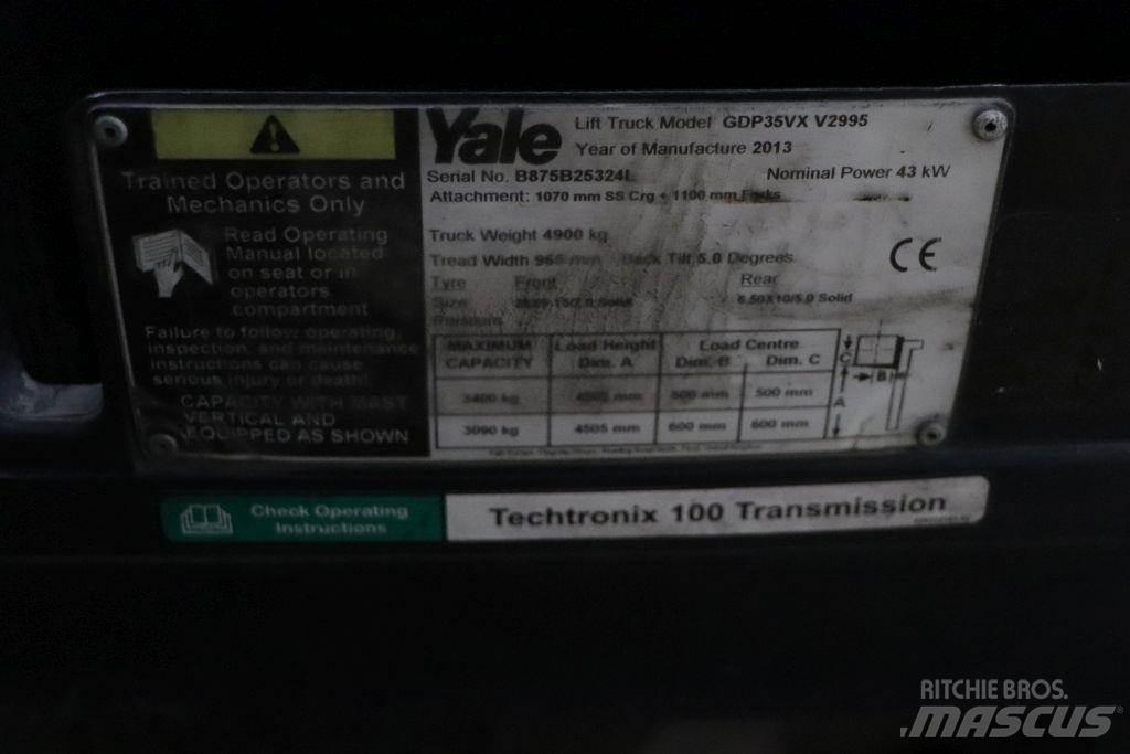 Yale GDP35VX Diesel trucks