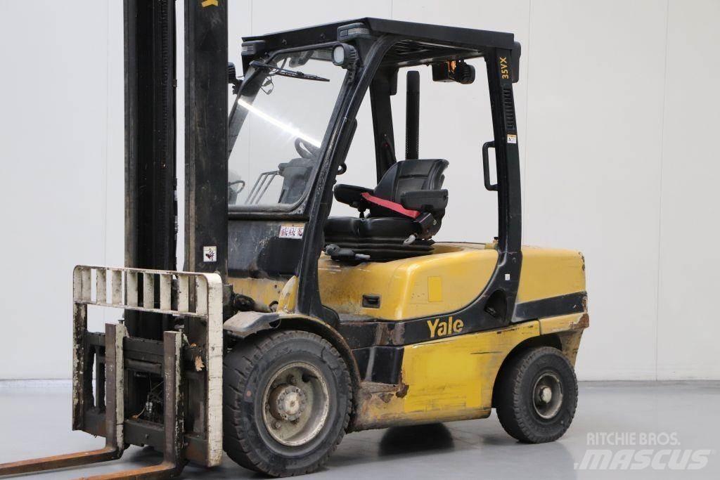 Yale GDP35VX Diesel trucks