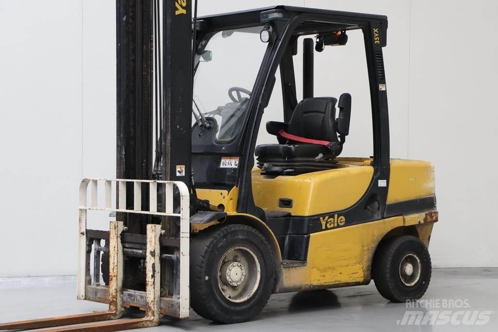 Yale GDP35VX Diesel trucks