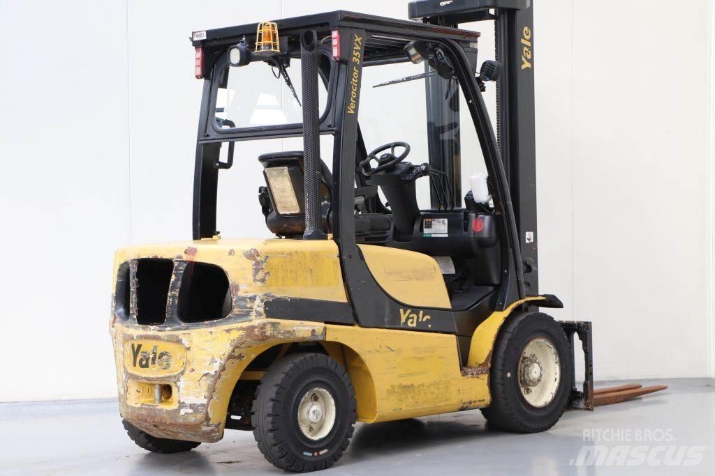 Yale GDP35VX Diesel trucks