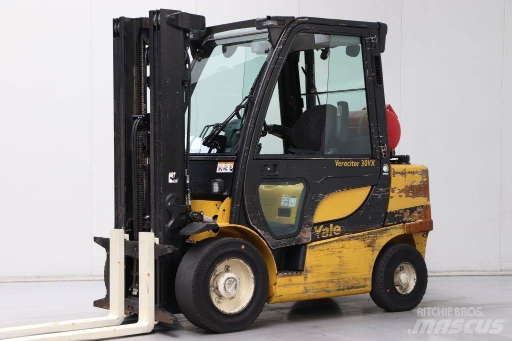 Yale GLP30VX LPG trucks