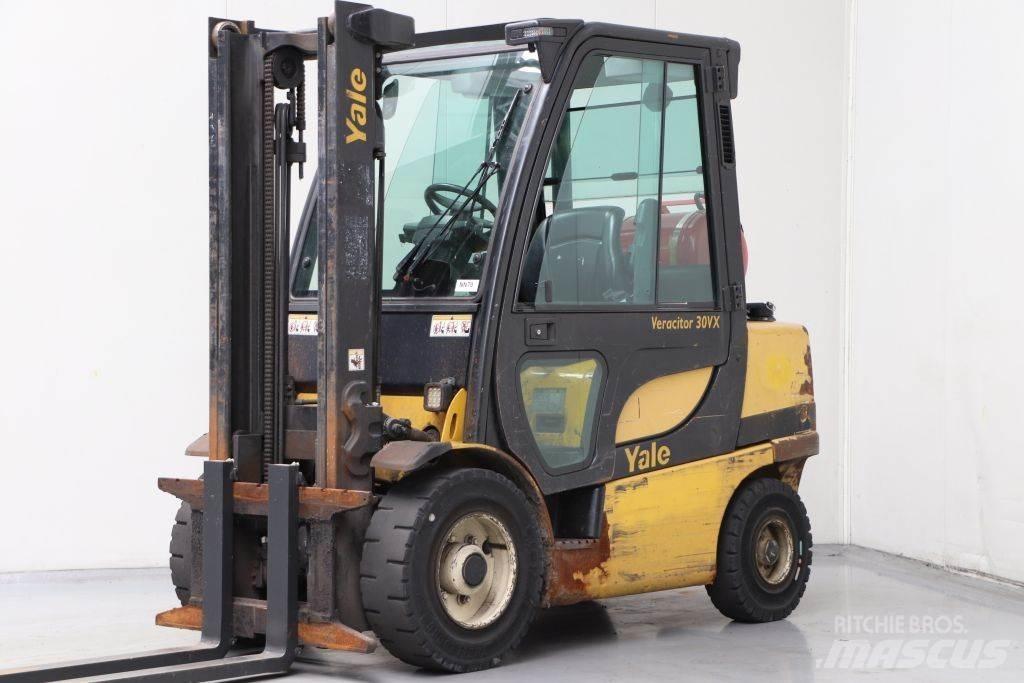 Yale GLP30VX LPG trucks