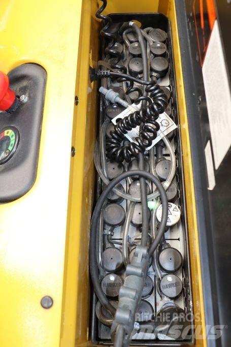 Yale MS10E Pedestrian stacker