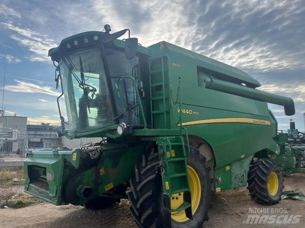 John Deere W 440 PTC Combine harvesters