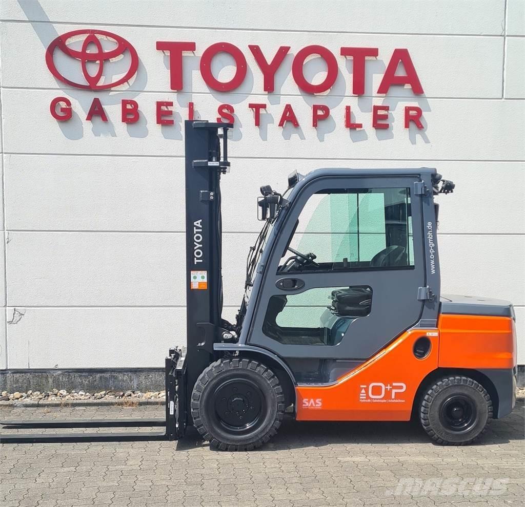 Toyota 52-8FDJF35 Diesel trucks