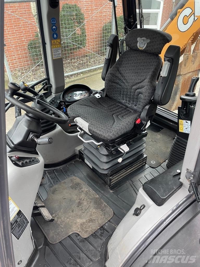 CASE 695ST Backhoe