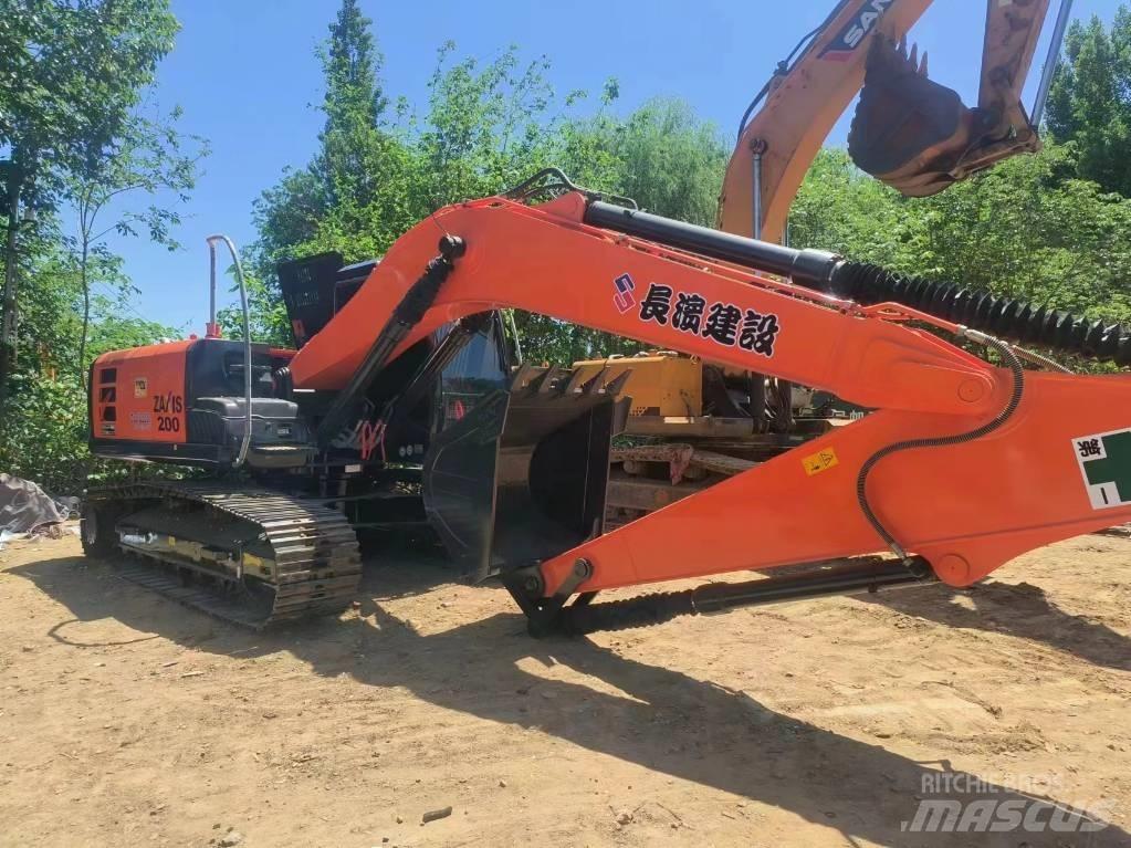 Hitachi ZX200 Crawler excavators