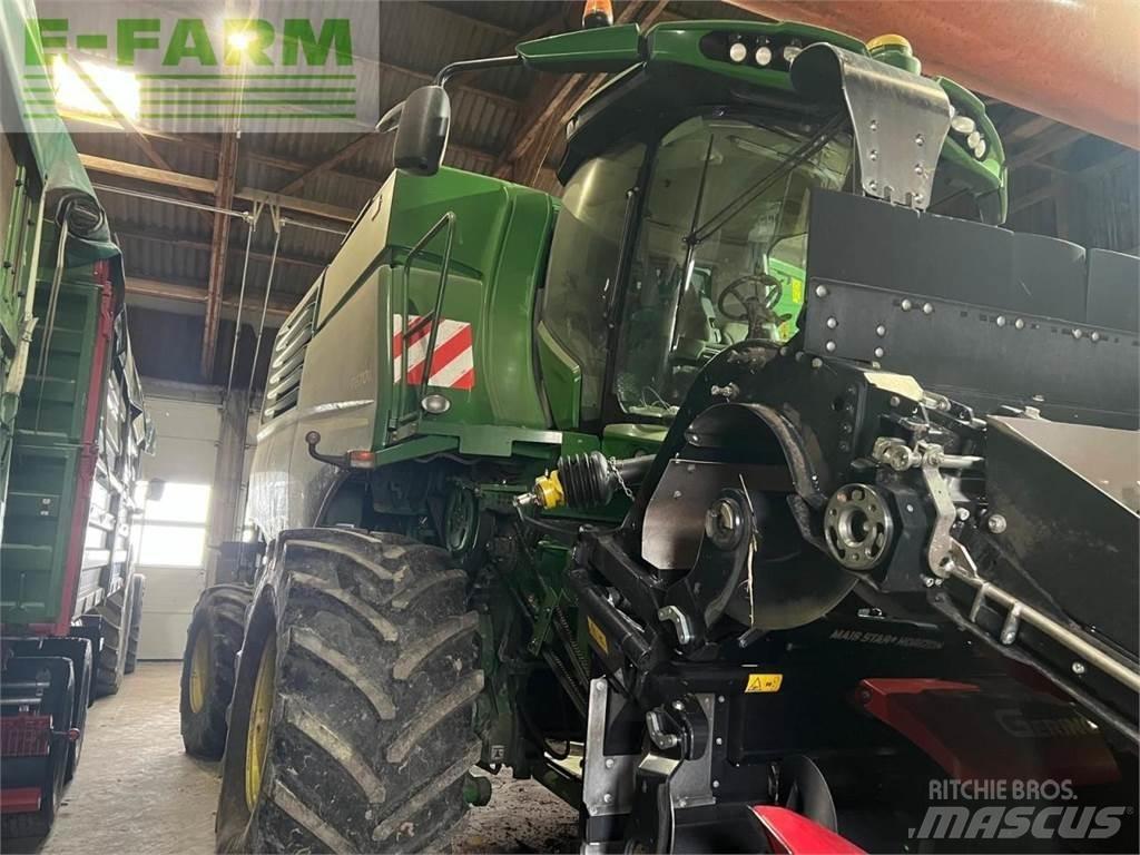 John Deere T670 Combine harvesters