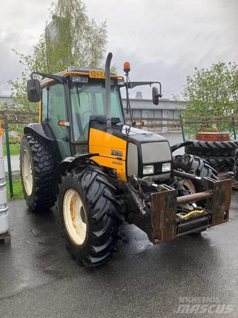 Valtra A85 Tractors