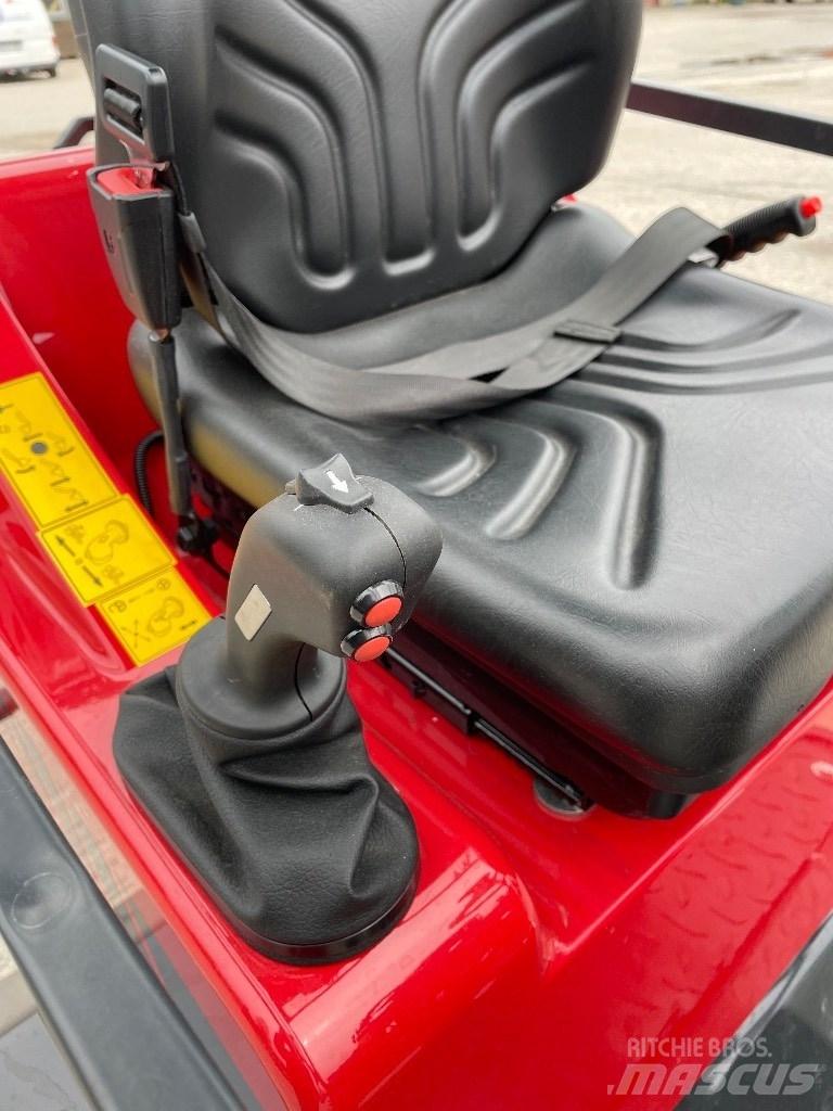 Schäffer Nordic 30 Multi-purpose loaders