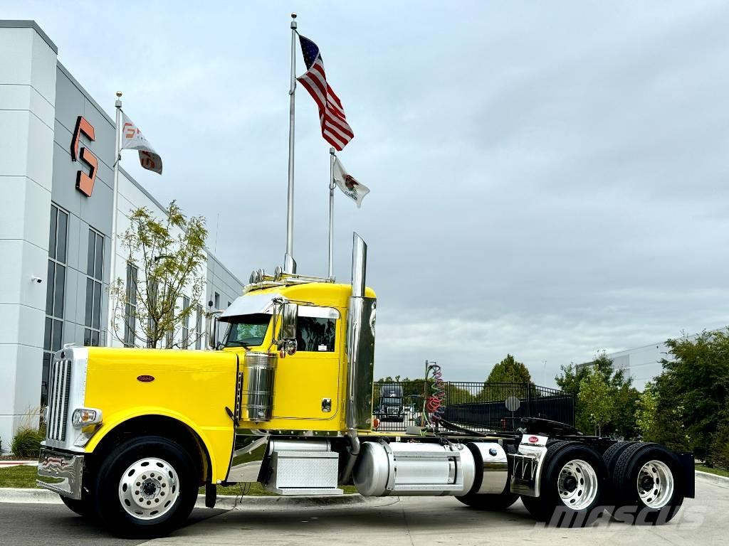 Peterbilt 389 Prime Movers