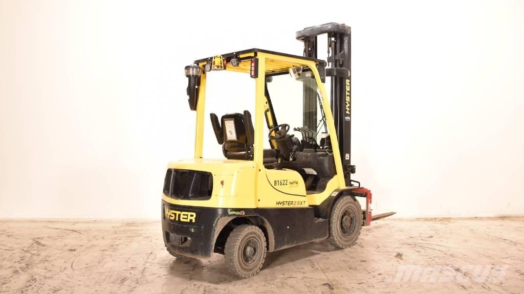 Hyster H 2.5 XT Diesel trucks