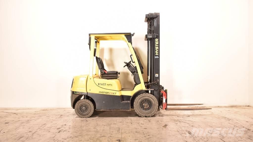 Hyster H 2.5 XT Diesel trucks