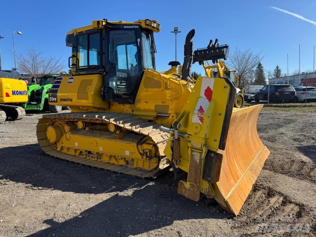 Komatsu D51PX-24E0 Crawler dozers