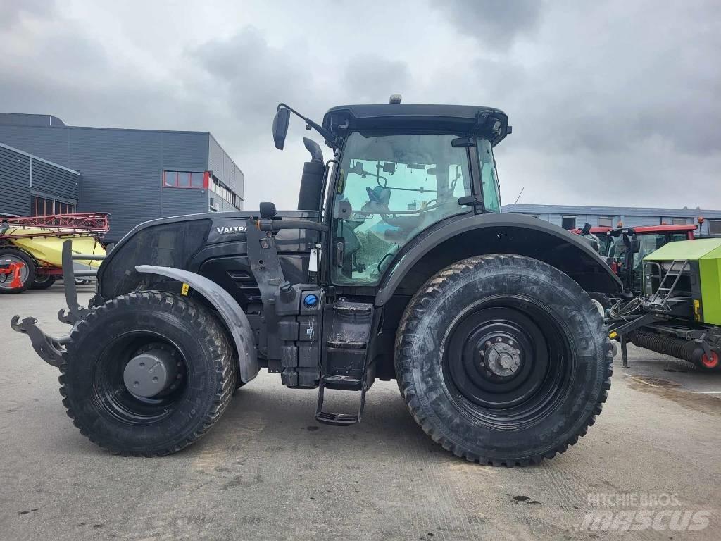 Valtra S 233 Tractors