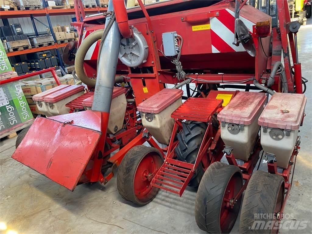 Becker Aeromat 6 T Farm machinery