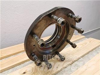 JLG 307 wheel hub Tyres, wheels and rims