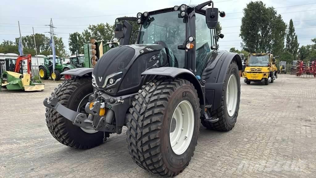 Valtra N155 ED Tractors