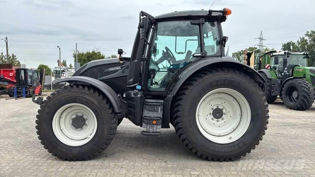 Valtra N155 ED Tractors